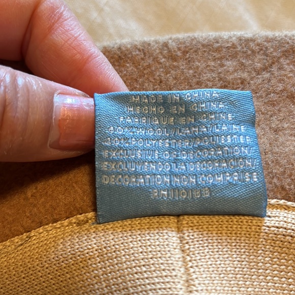 Nine West bucket hat. - Picture 4 of 6